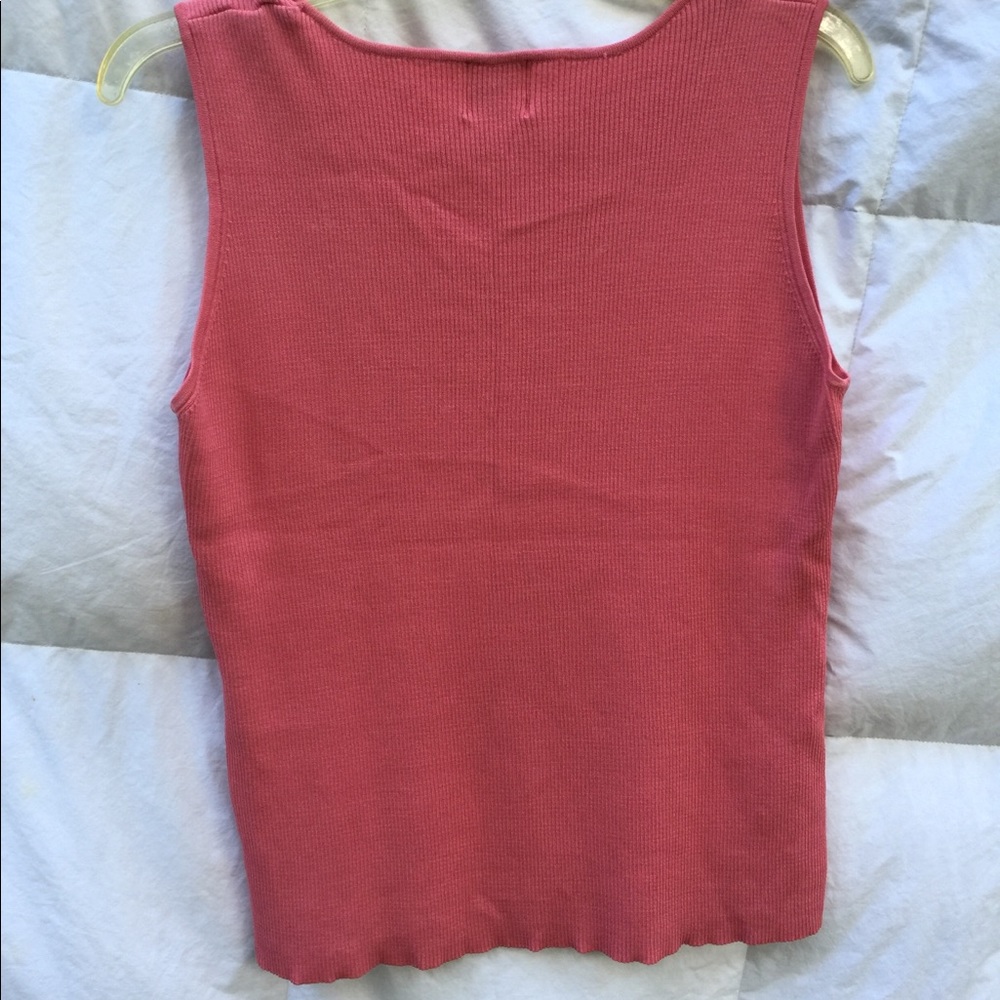 Ruby Rd. Top size XL tank - Picture 7 of 7